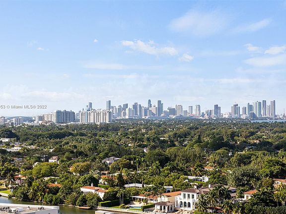 5th image of 3801 Collins Ave #1905