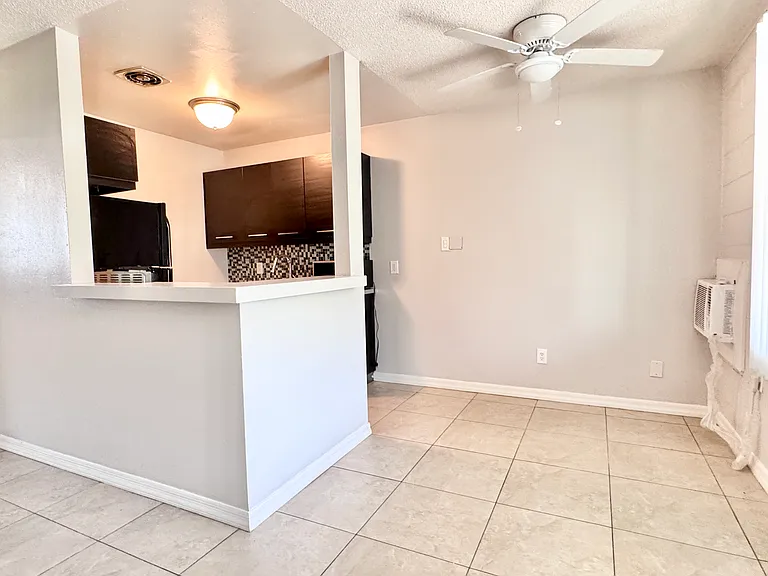 6947 E 6th St #7 — Photo 15