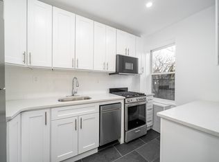 209 2nd St APT 3L, Hoboken, NJ 07030