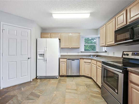 4th image of 10605 Cobblestone Dr