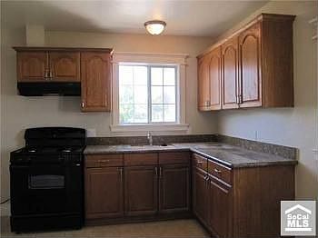5th image of 11631 Robert Ln
