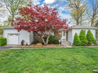 51 Chestnut Dr, Wayne, NJ 07470