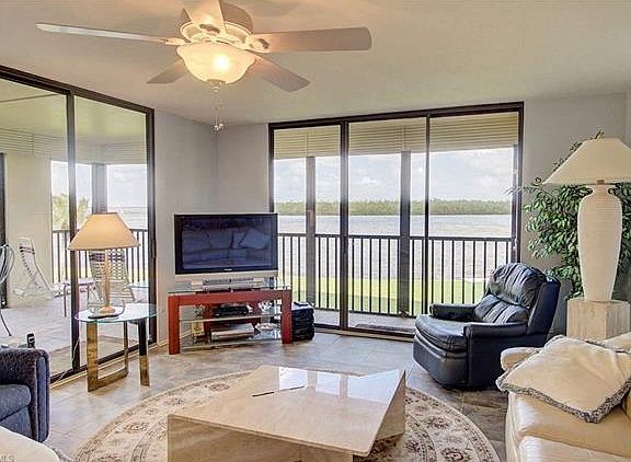 3rd image of 4253 Bay Beach Ln #A-1