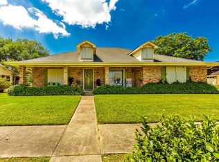 1606 Chantilly Dr, Houma, LA 70360