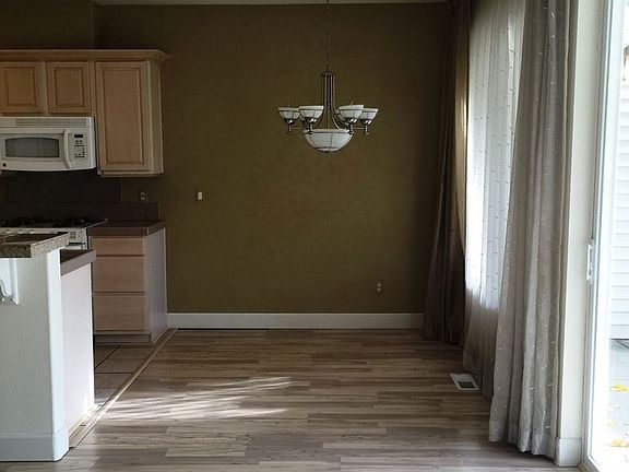 3rd image of 10803 SE 18th Cir