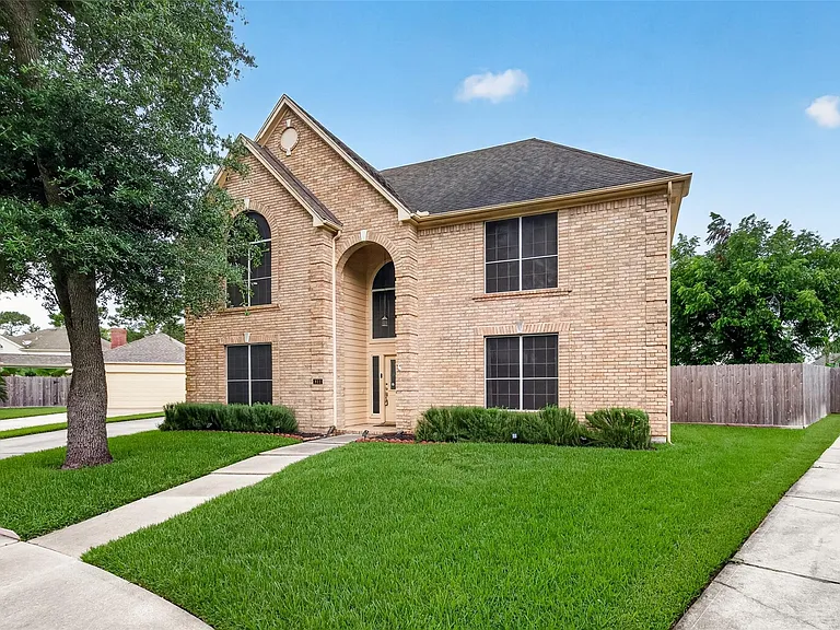 811 Colony Glen Ct — Photo 2