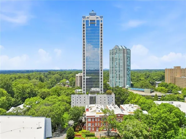 2828 Peachtree Rd NE APT 801, Atlanta, GA 30305