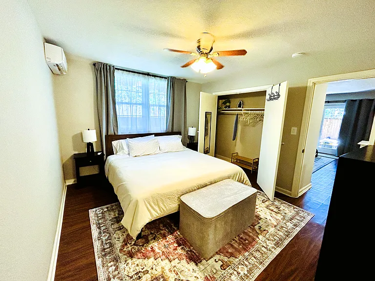 1712 W Main St #4 — Photo 4