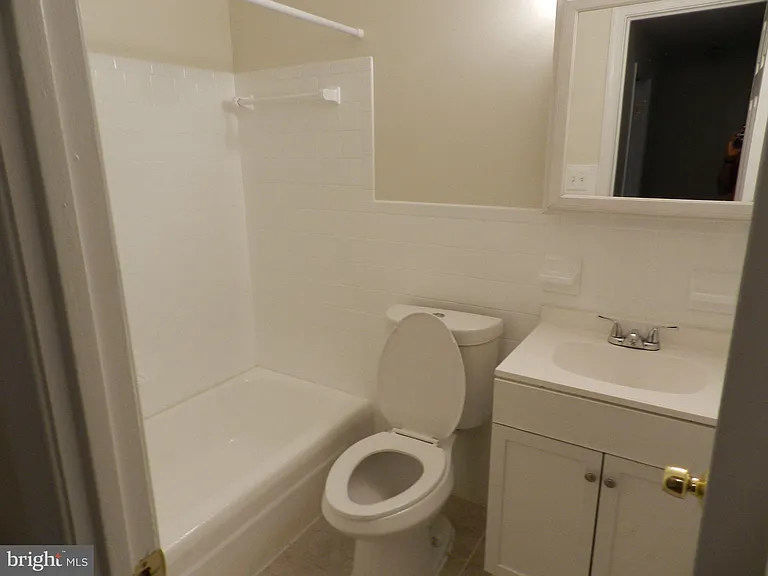 5956 Westchester Park Dr — Photo 17