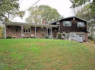 10 Summit Ter, Sparta, NJ 07871