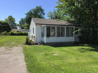 11056 Delano St, Romulus, MI 48174