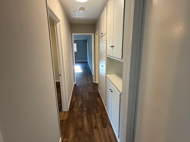 Hallway to bedrooms