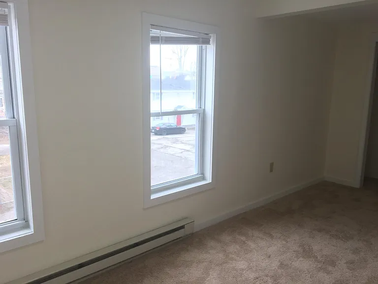 82 3rd St #2E — Photo 19
