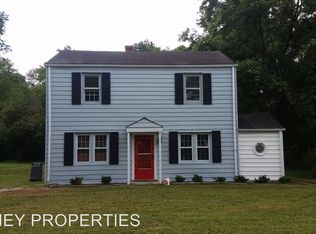 1015 Old Williamsburg Rd, Sandston, VA 23150