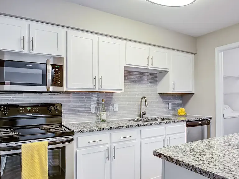 Exton Crossing Apartment Homes — Photo 18