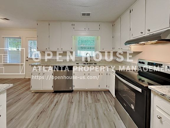 5th image of 2791 Whippoorwill Cir
