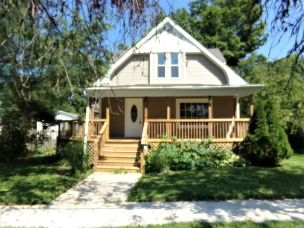 408 N West St, Angola, IN 46703