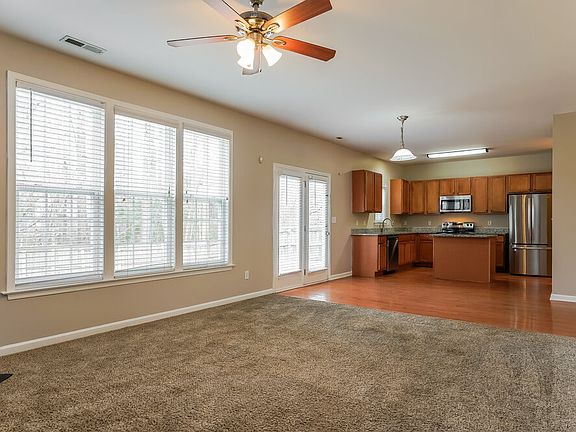 5th image of 117 Pearson Pl