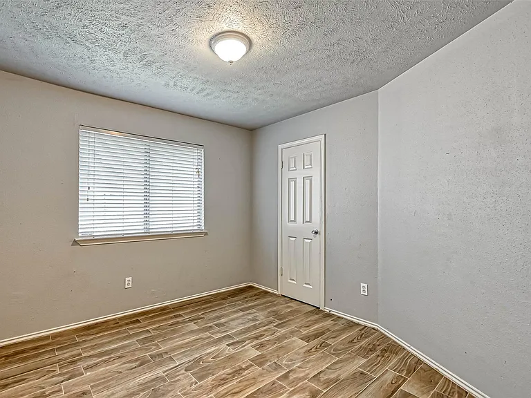 2235 Sentinal Oaks St — Photo 19