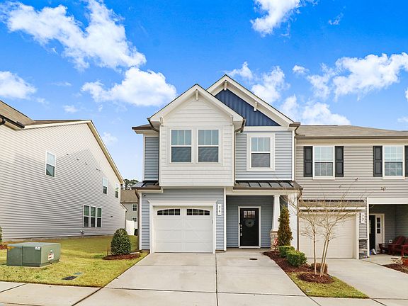 2nd image of 76 Porthaven Way