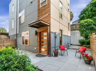 3042 Alki Ave SW, Seattle, WA 98116