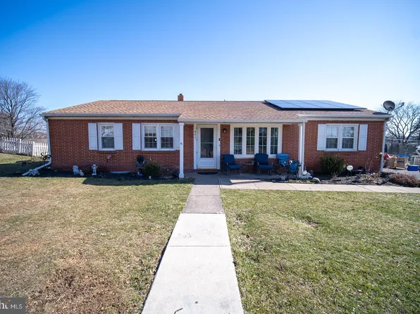 641 Colleen Dr, Harrisburg, PA 17109