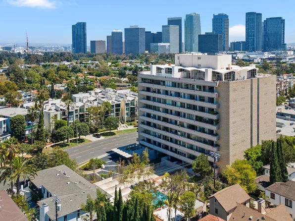 1333 S Beverly Glen Blvd APT 403, Los Angeles, CA 90024
