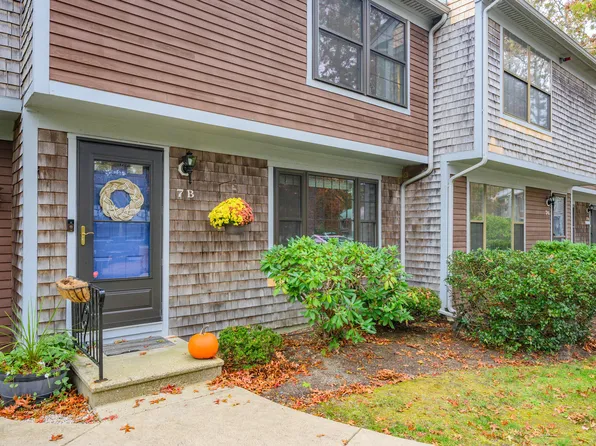 195 Falmouth Road #7B, Mashpee, MA 02649