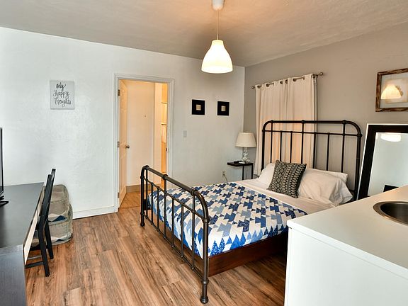 3rd image of 145 NW 29th St #12