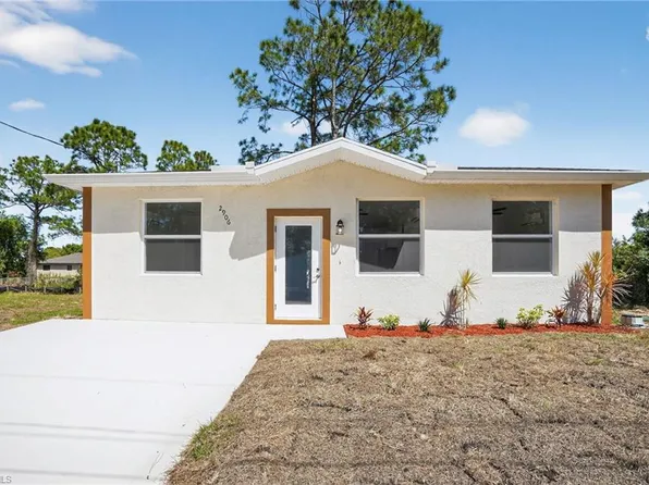 2906 52nd ST W, LEHIGH ACRES, FL 33971