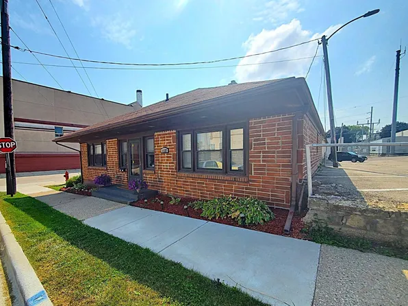 1127 15th Avenue, Monroe, WI 53566