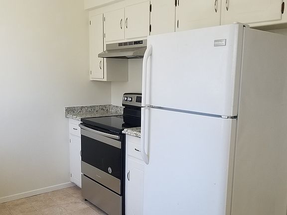 3rd image of 1327 & 1335 Palm St #1327-A