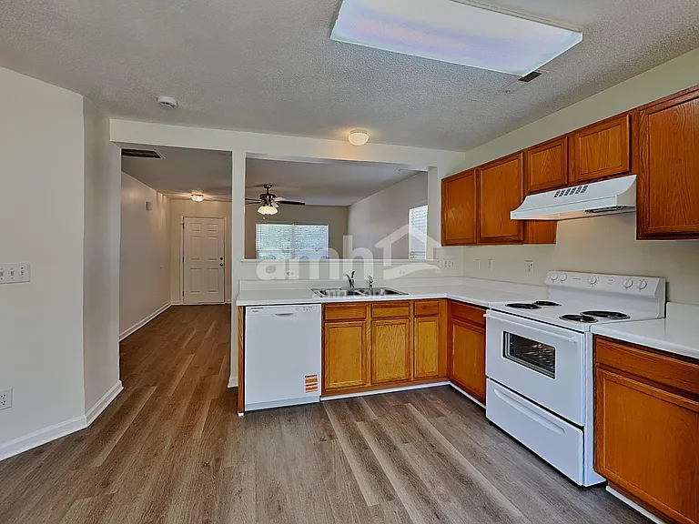 8106 Cohosh Ct — Photo 3