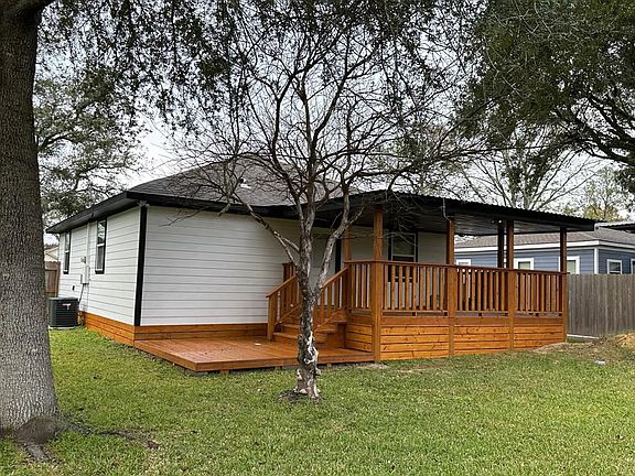 3rd image of 5417 Avenue