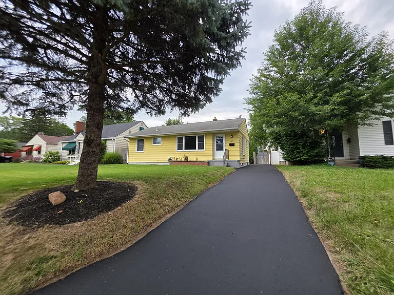 40 N Gould Rd — Photo 2