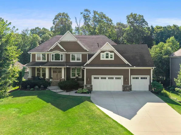 7410 Dogwood Rd, Excelsior, MN 55331