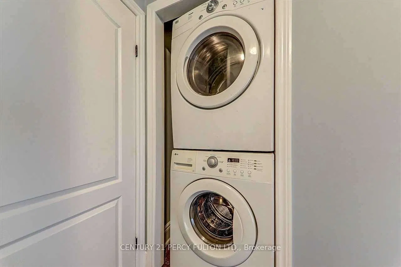 3 bed, $2,450 — Photo 4