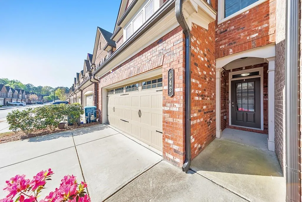Building Photo - 342 Braemore Mill Dr