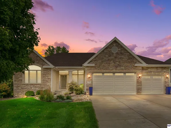 17132 Sherwood Ave, Omaha, NE 68116
