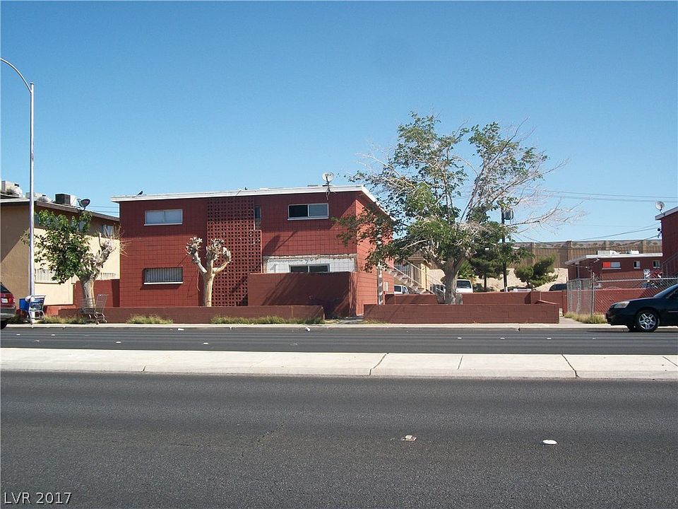 2nd image of 2909 N Stewart Ave
