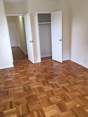 2nd image of 60 Knolls Cres APT 4L