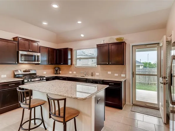 3901 Alpine Autumn Dr, Austin, TX 78744