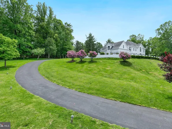 6801 Capri Pl, Bethesda, MD 20817