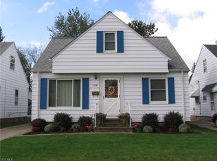 388 E 322nd St, Willowick, OH 44095