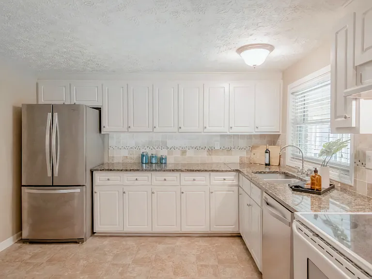 Large Kitchen