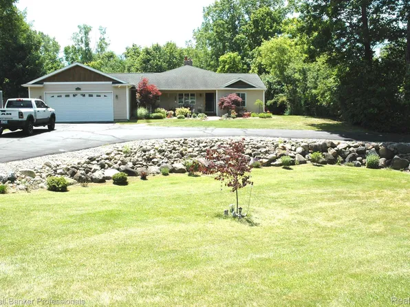 5417 Flushing Rd, Flushing, MI 48433