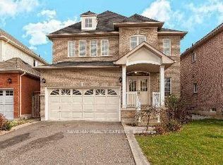 10 Milkweed Cres, Brampton, ON L7A1T8