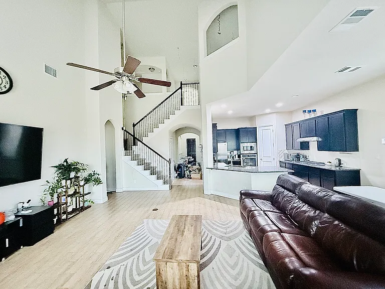 3925 Gildas Path — Photo 3
