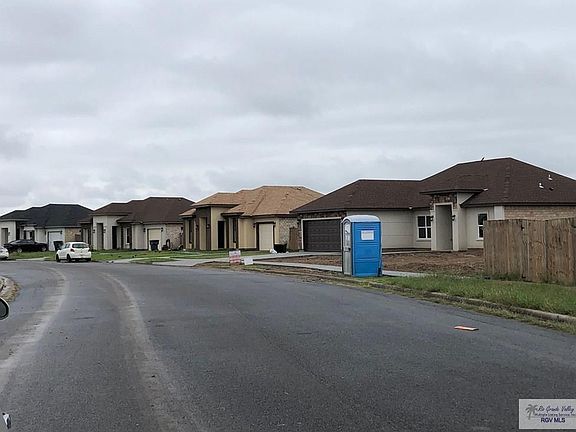 4th image of 3217 Westgate Cir E
