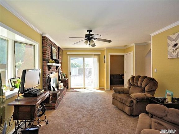 4th image of 38 Brandy Ln